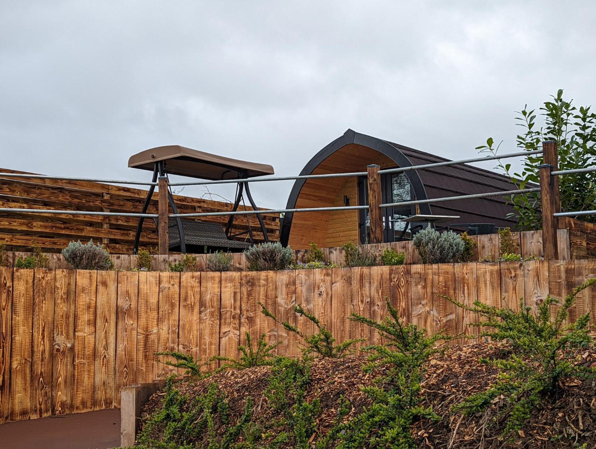 הוילה נוטינגהאם Peacock Lake Glamping חדר תמונה